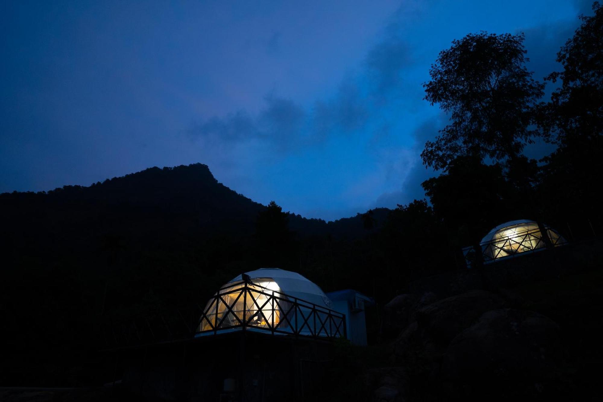 Karimb Resorts Vallikavungal Екстер'єр фото