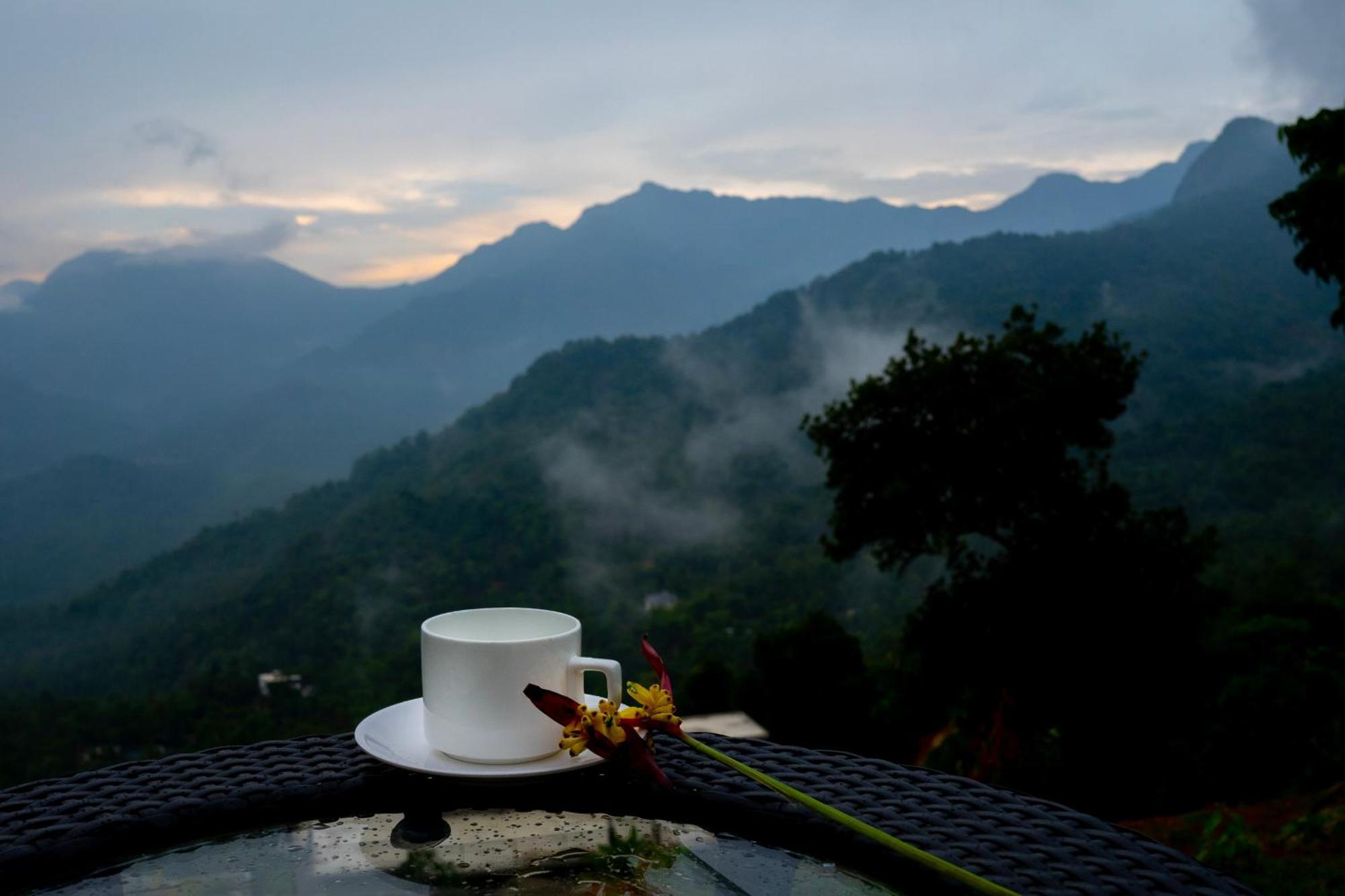 Karimb Resorts Vallikavungal Екстер'єр фото
