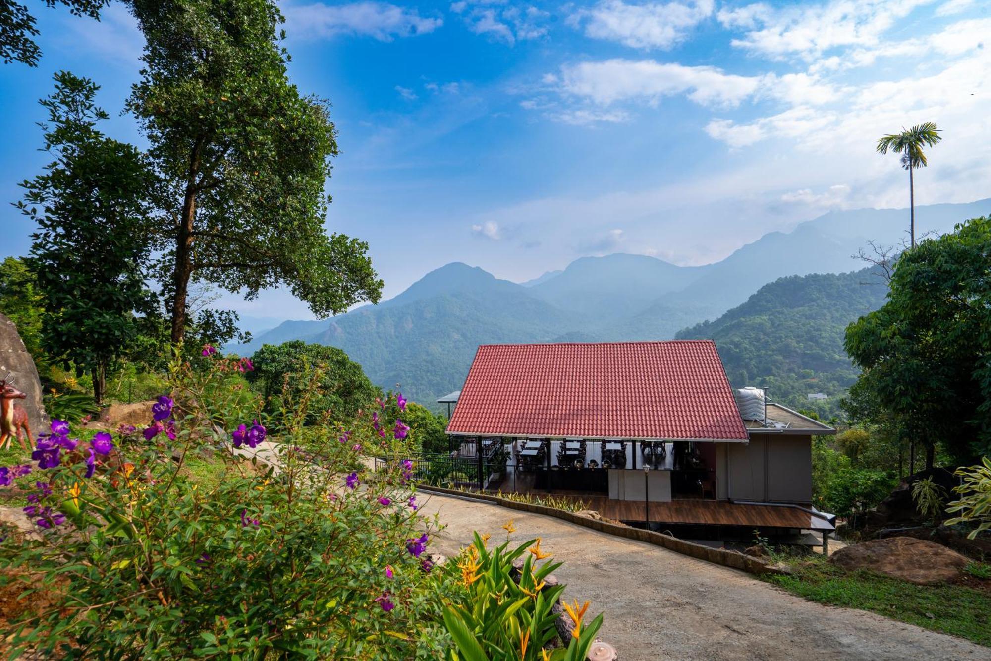 Karimb Resorts Vallikavungal Екстер'єр фото