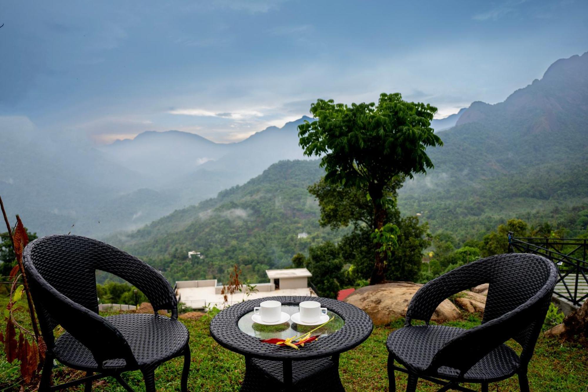 Karimb Resorts Vallikavungal Екстер'єр фото